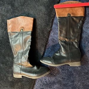 Two tone leather boots!!!